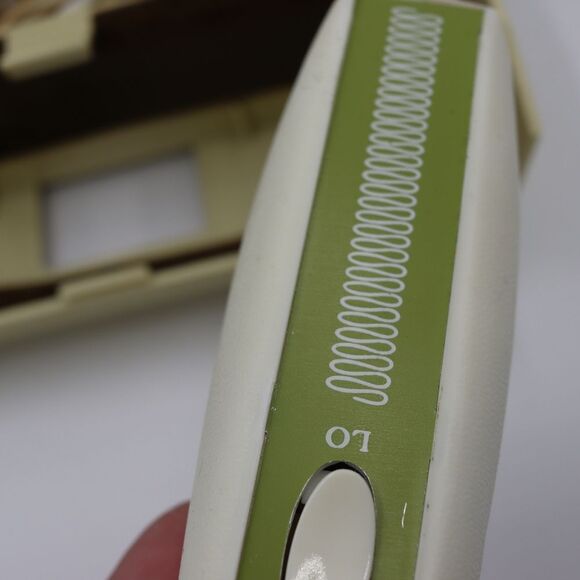 Sears Vintage 2 Speed Electric Scissors in Origional Acrylic Storage Box - Picture 10 of 14